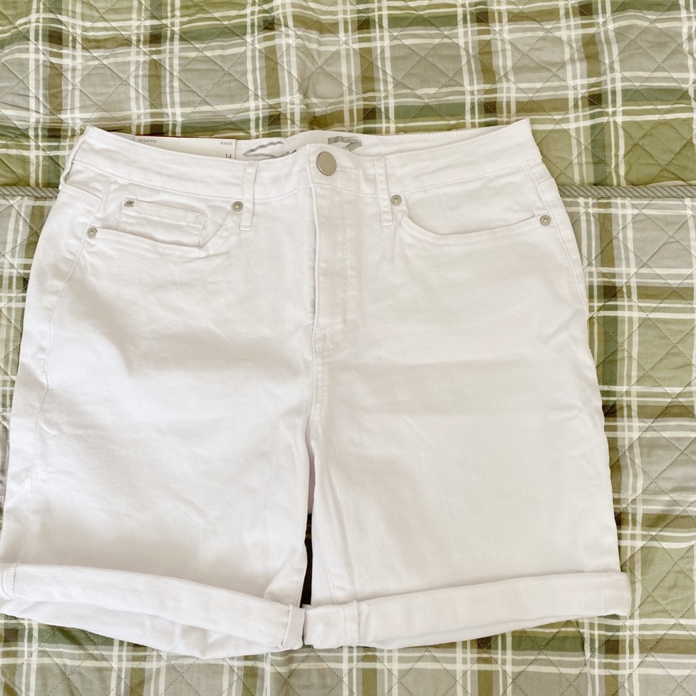 BNWT SEVEN7 ROLL CUFF weekend Bermuda SIZE #14